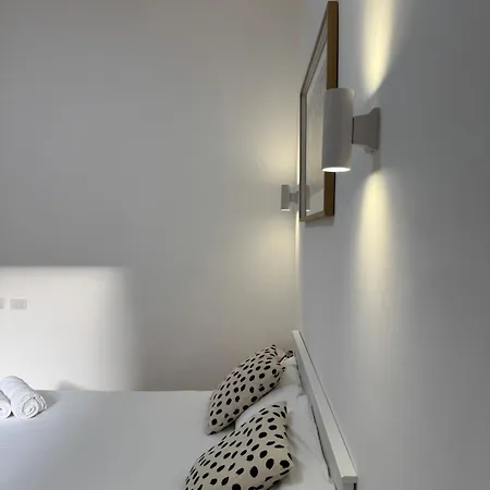 Flat 7 Πανσιόν 4*