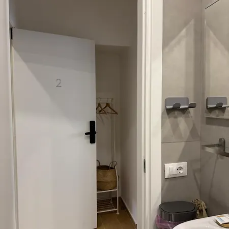 Flat 7 Πανσιόν