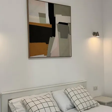 Flat 7 * Rome