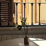Flat 7 Πανσιόν 4*
